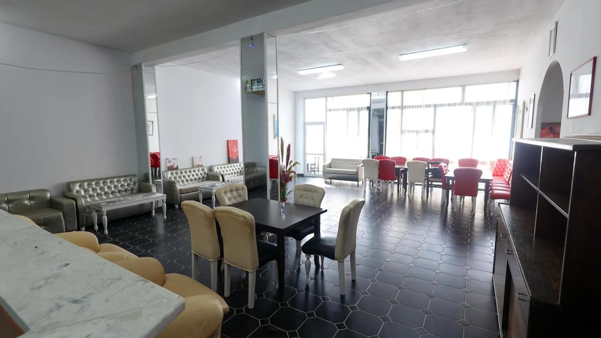 Hostel Ismail Bej Vlorë